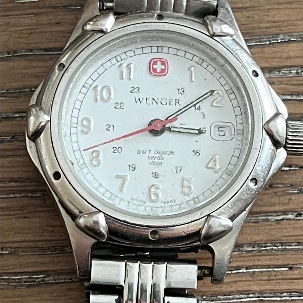 Vintage Wenger Swiss Military S.A.K. Design Women’s Watch